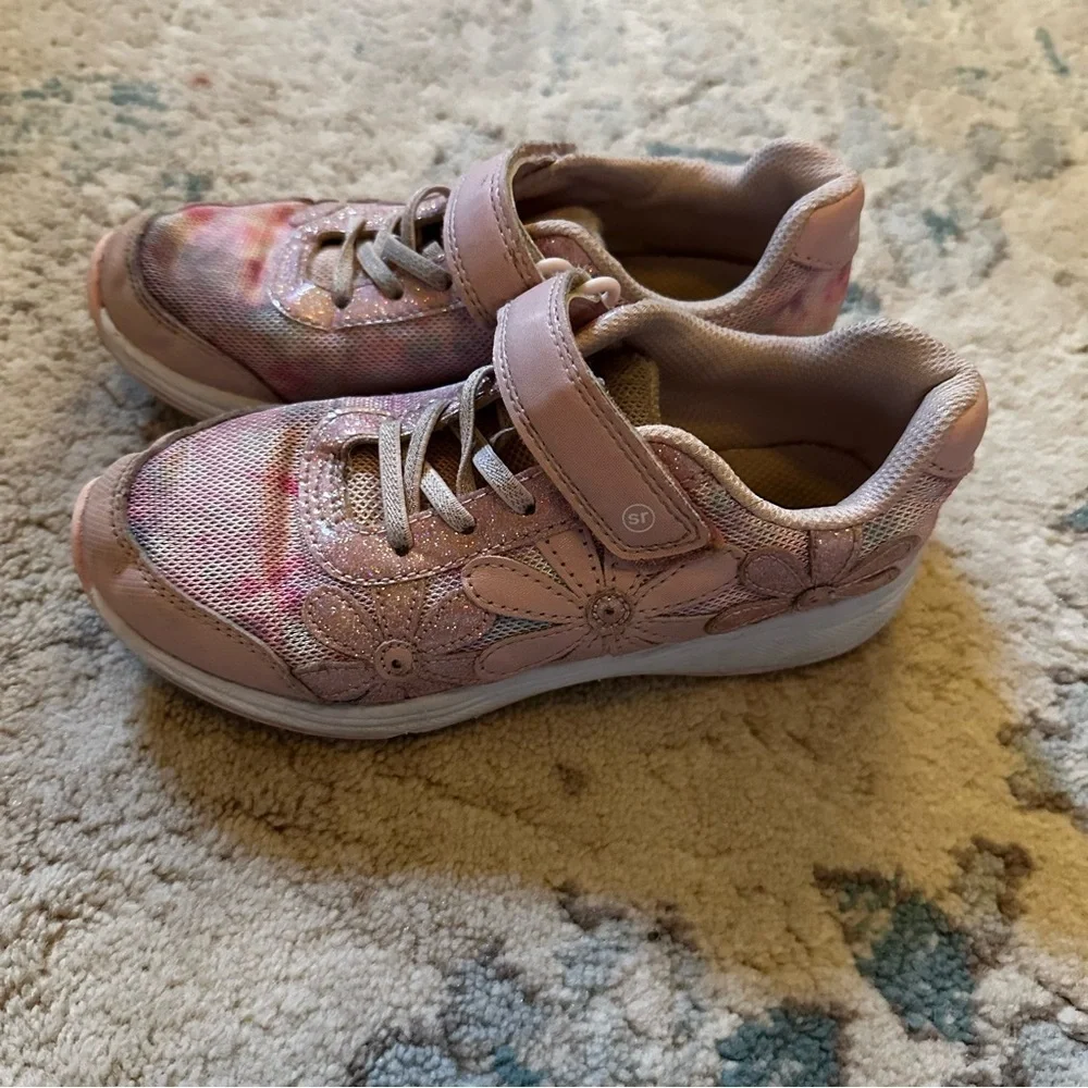 🌟3/$20🌟 Stride Rite sneakers size 1W